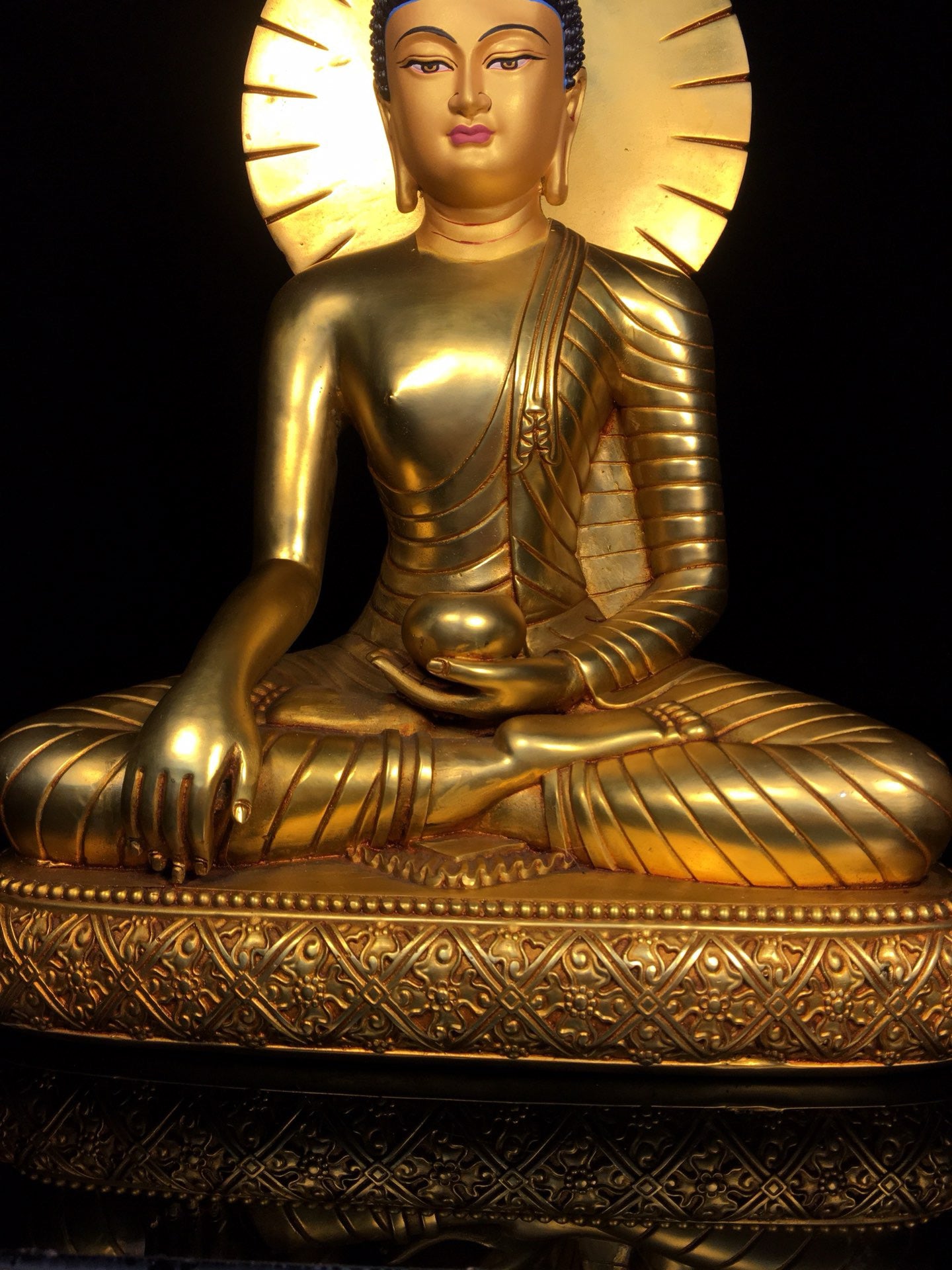 Chinese antique pure copper statue of Shakyamuni Buddha