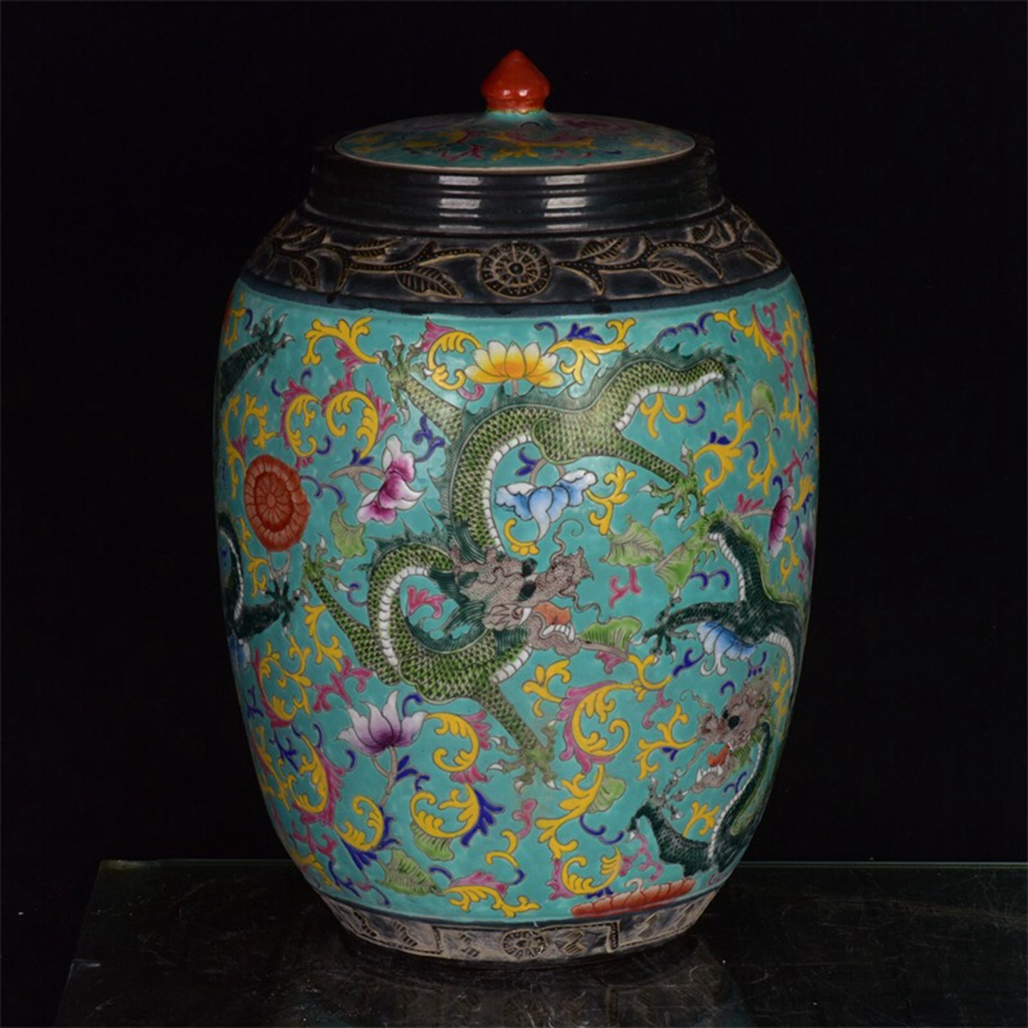 Chinese antique green glazed dragon patterned lid jar