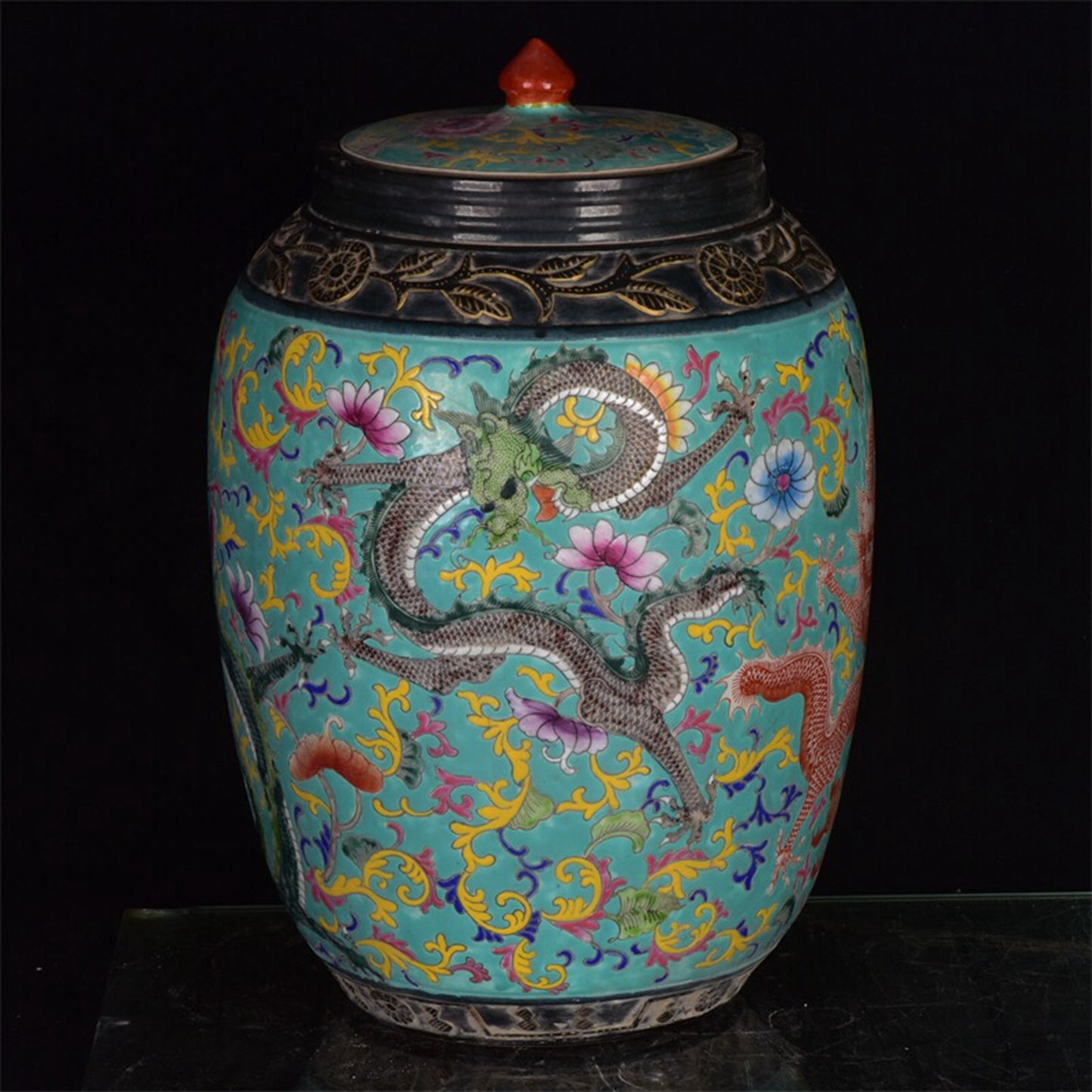 Chinese antique green glazed dragon patterned lid jar
