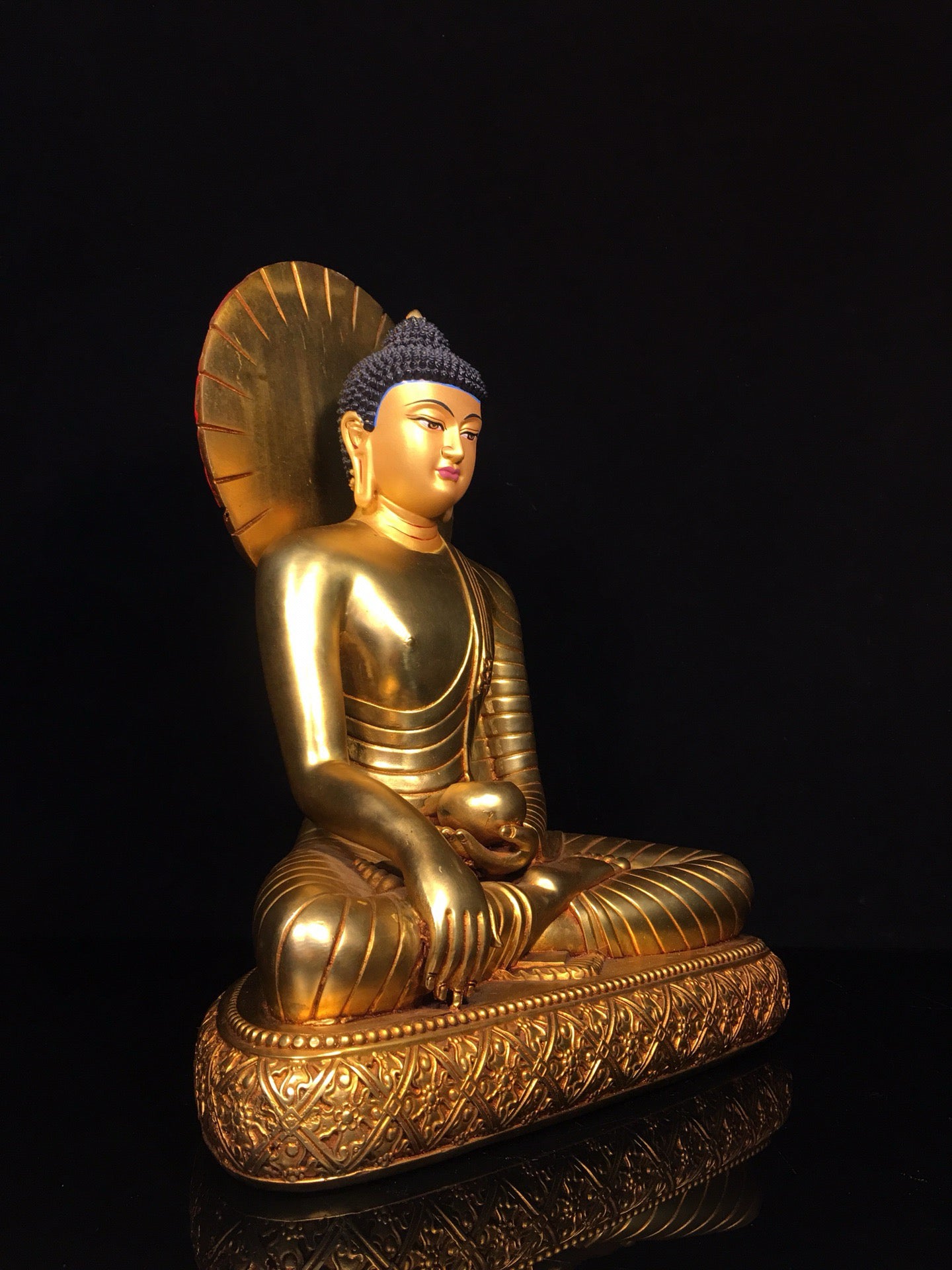 Chinese antique pure copper statue of Shakyamuni Buddha