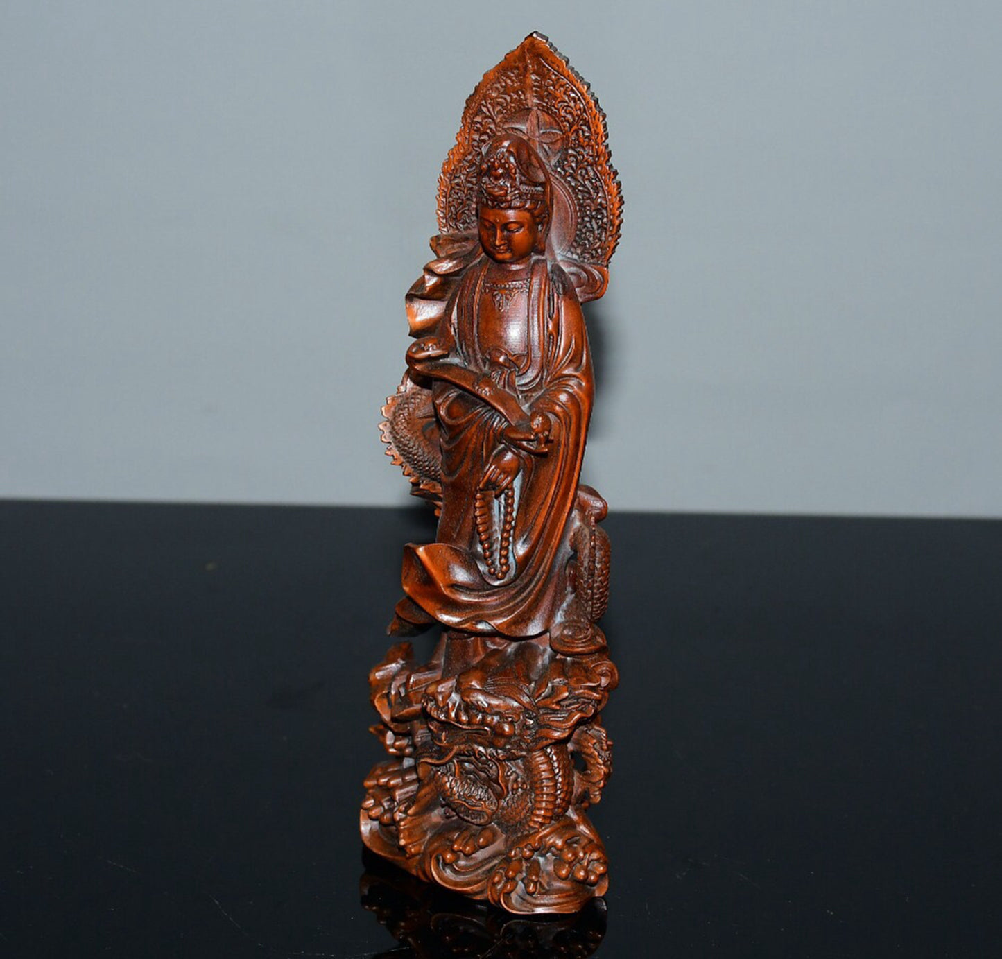 Chinese antique small leaf boxwood Guanyin ornaments