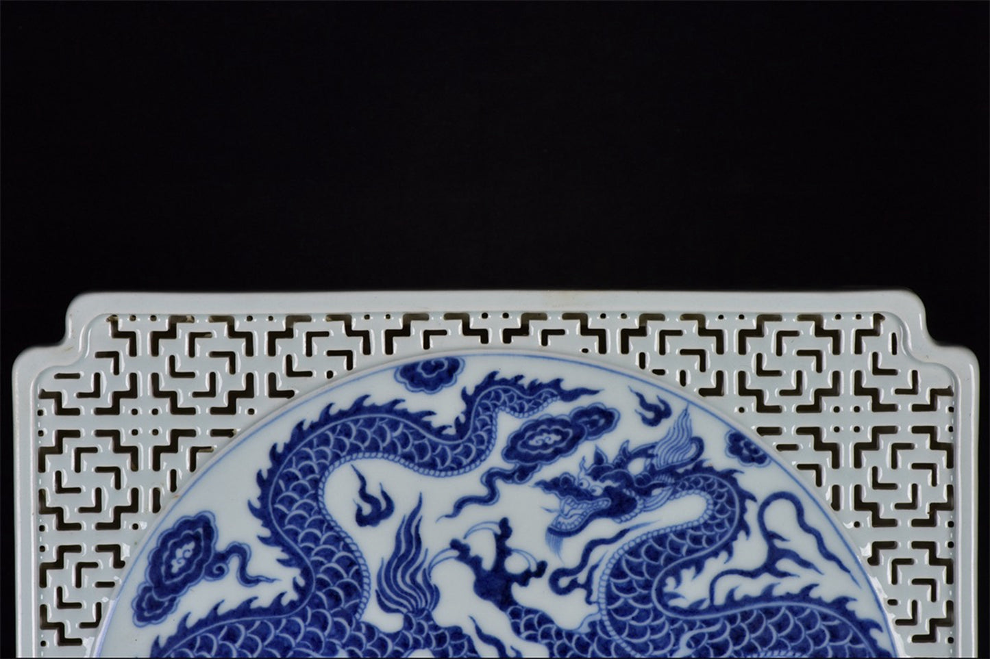 Chinese antique blue and white auspicious cloud dragon pattern hollowed out square tea plate