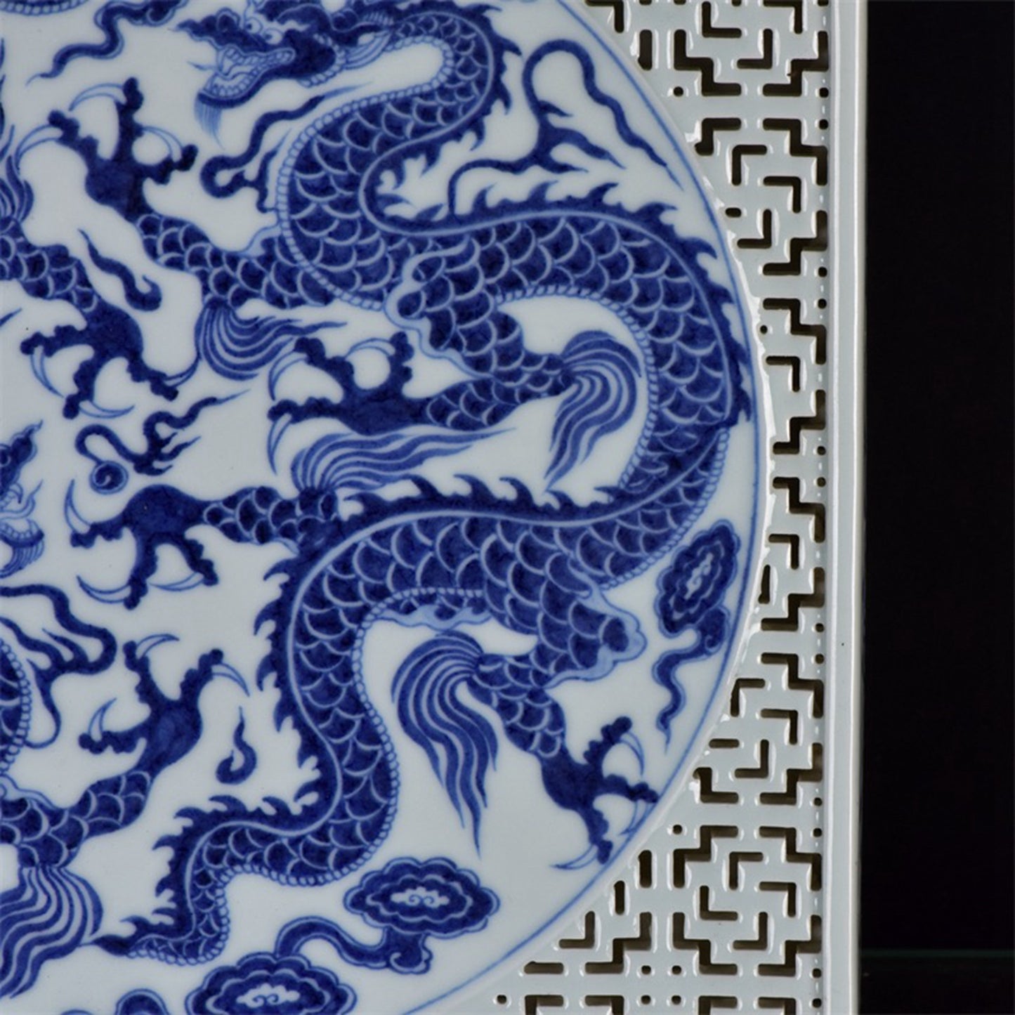 Chinese antique blue and white auspicious cloud dragon pattern hollowed out square tea plate