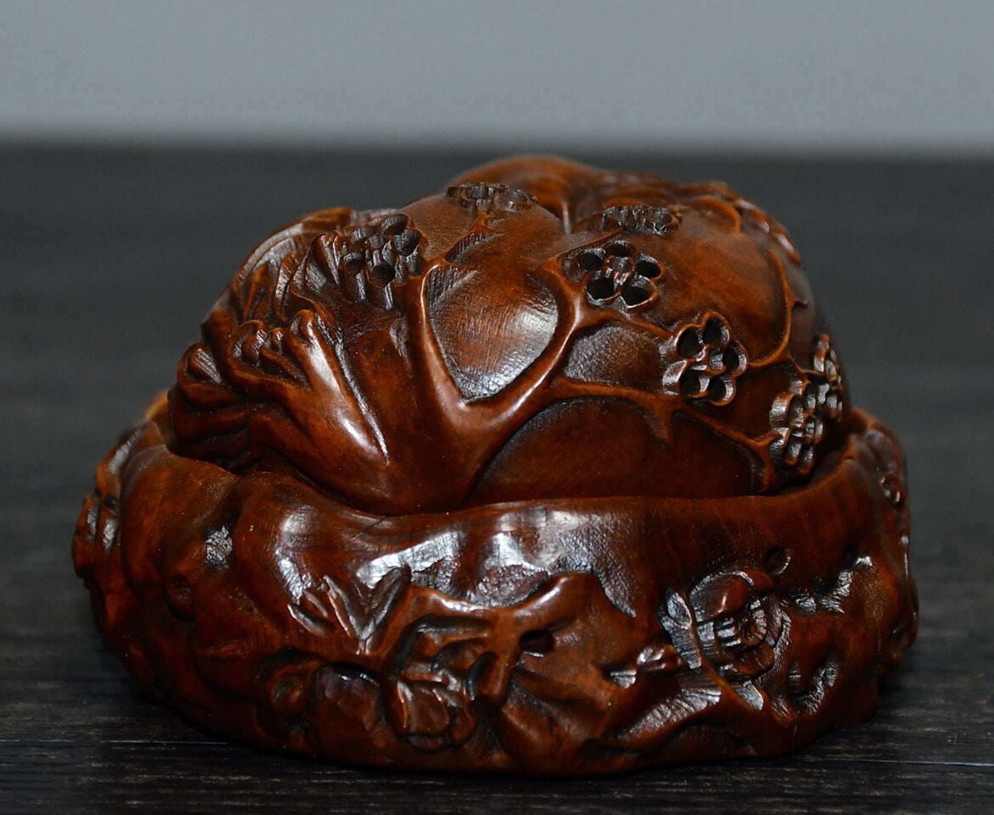 Chinese antique small leaf boxwood fox incense burner ornament