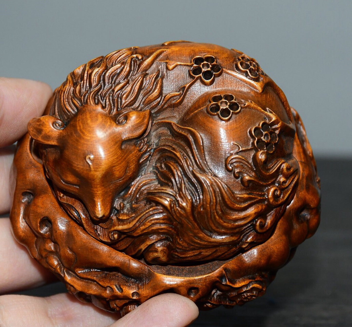 Chinese antique small leaf boxwood fox incense burner ornament