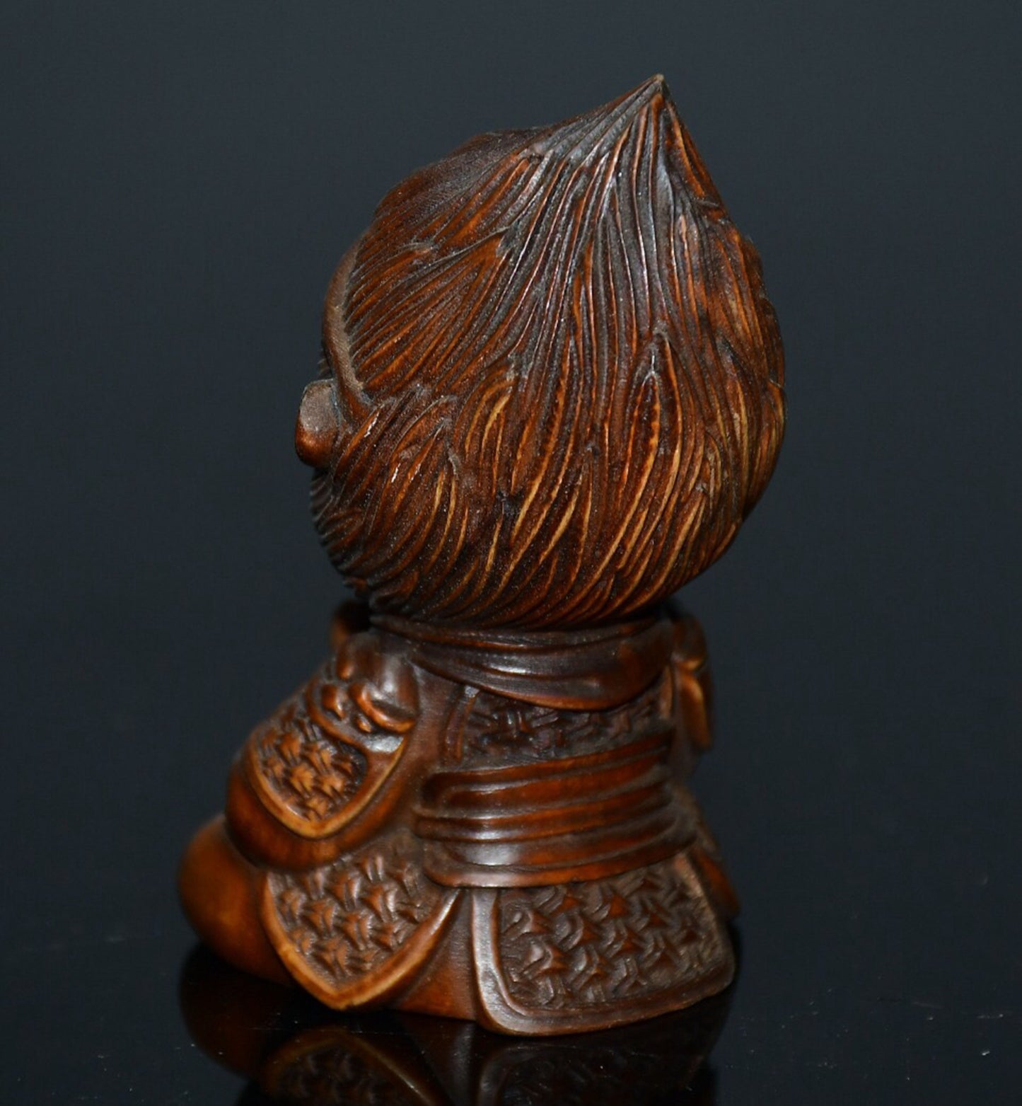 Chinese antique small leaf boxwood Sun Wukong ornament