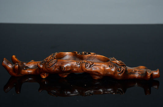 Chinese antique small leaf boxwood bat washing ornaments in front of me