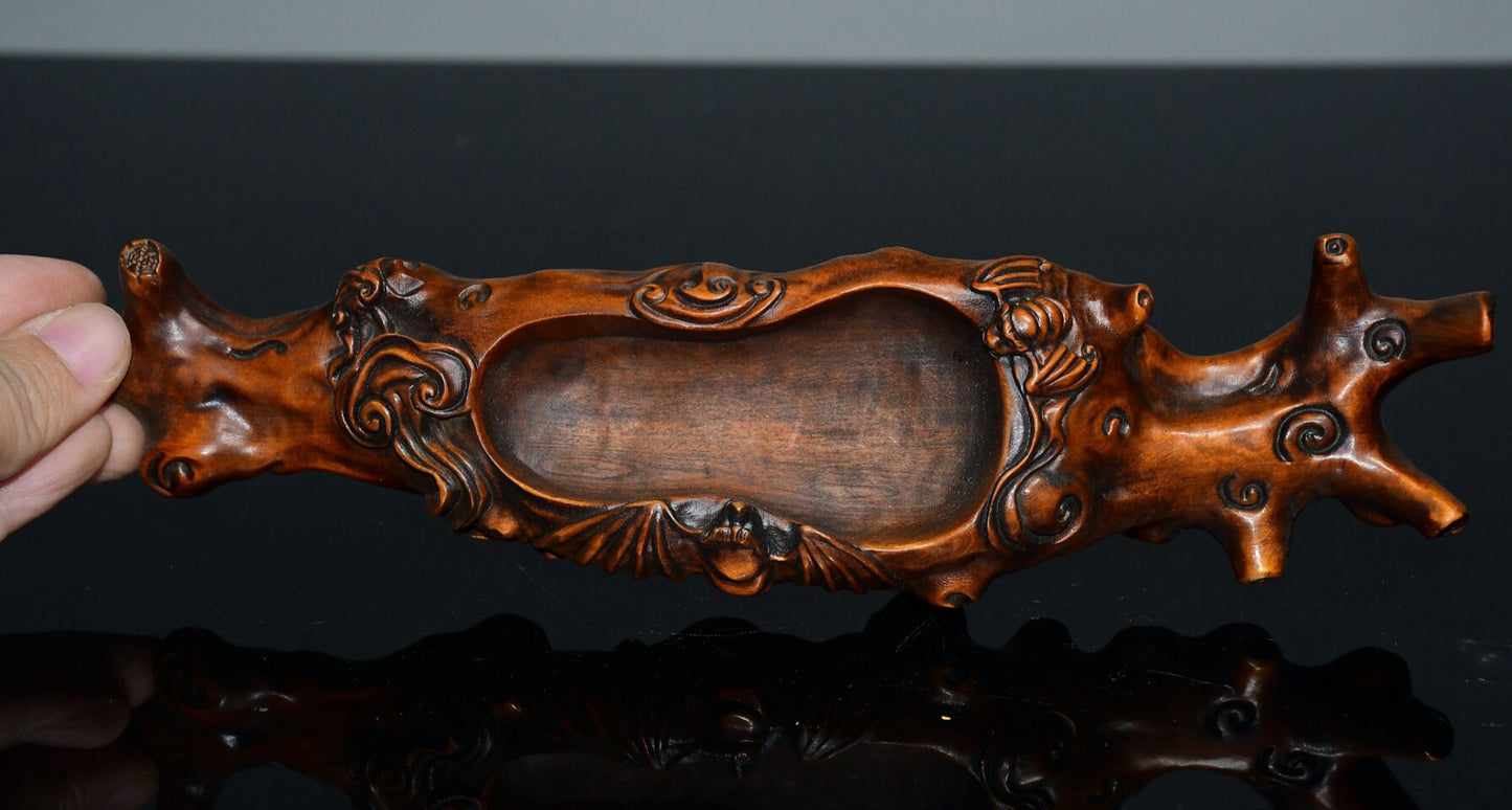 Chinese antique small leaf boxwood bat washing ornaments in front of me