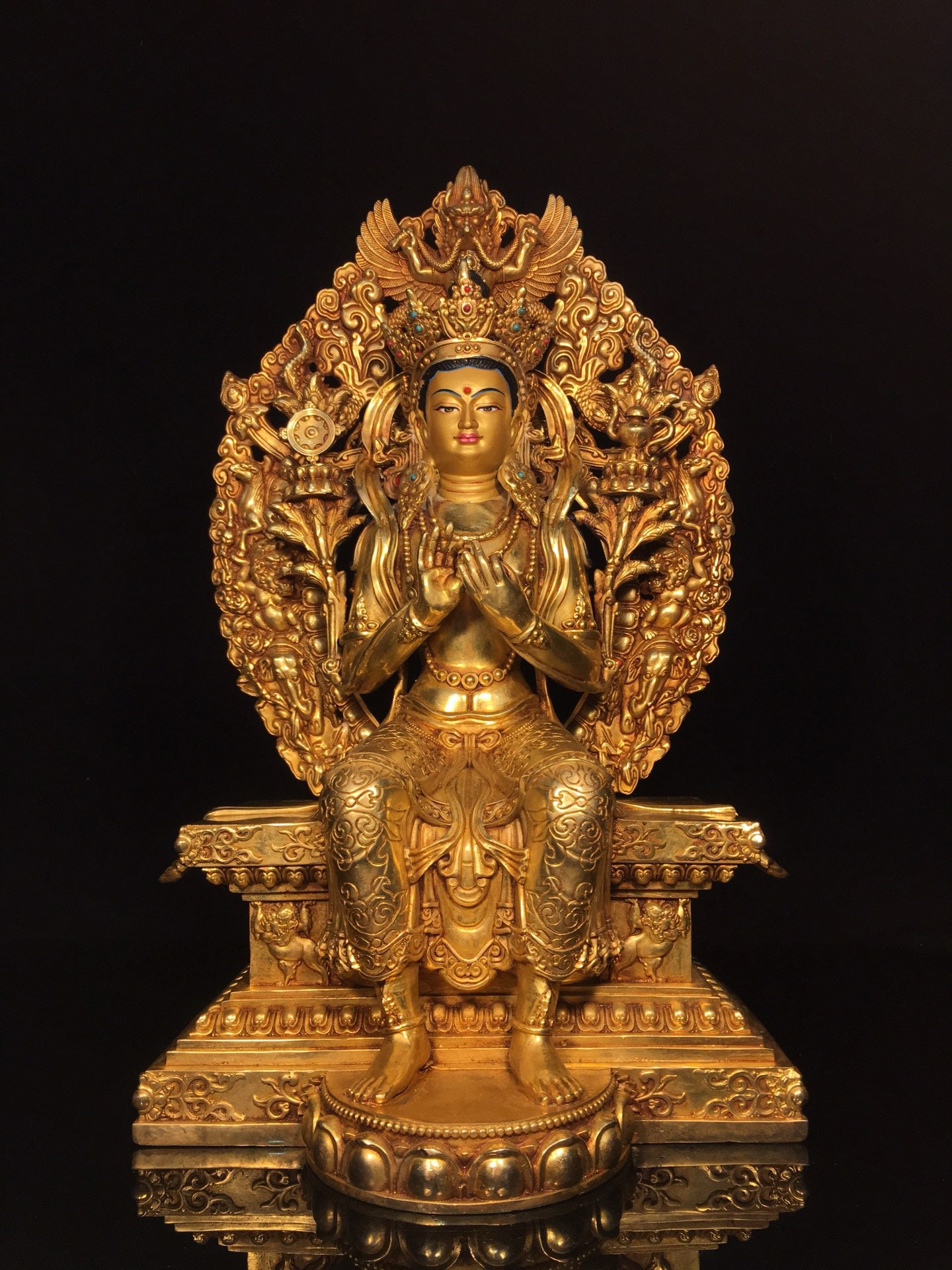 Chinese antique bronze gilded painted face with a strong Buddha statue