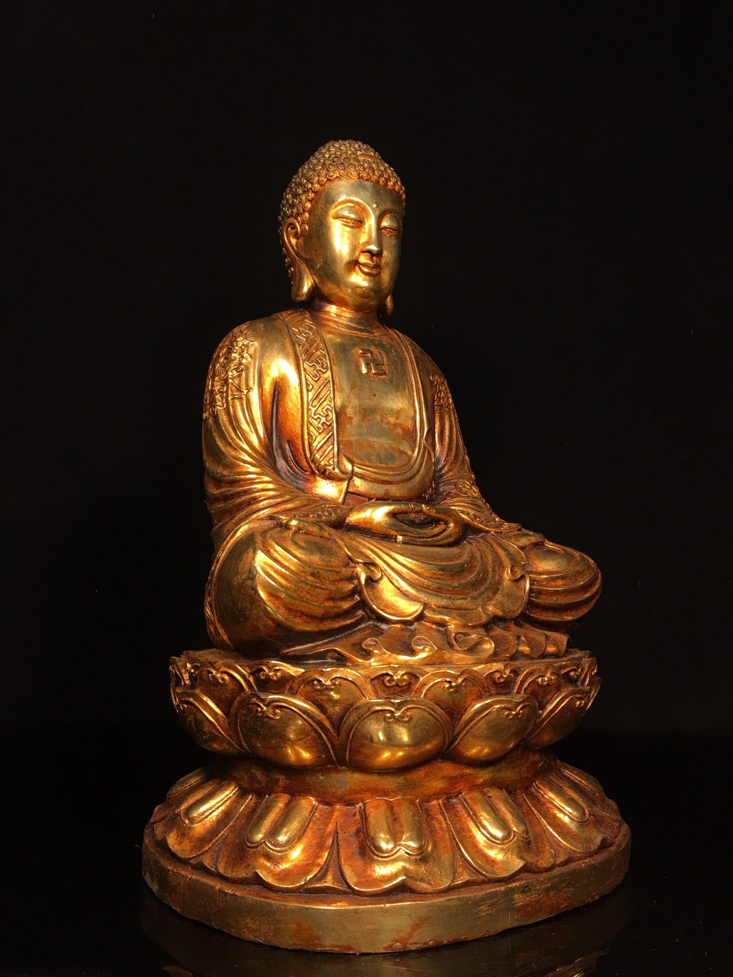 Chinese antique bronze gilded statue of Shakyamuni Buddha