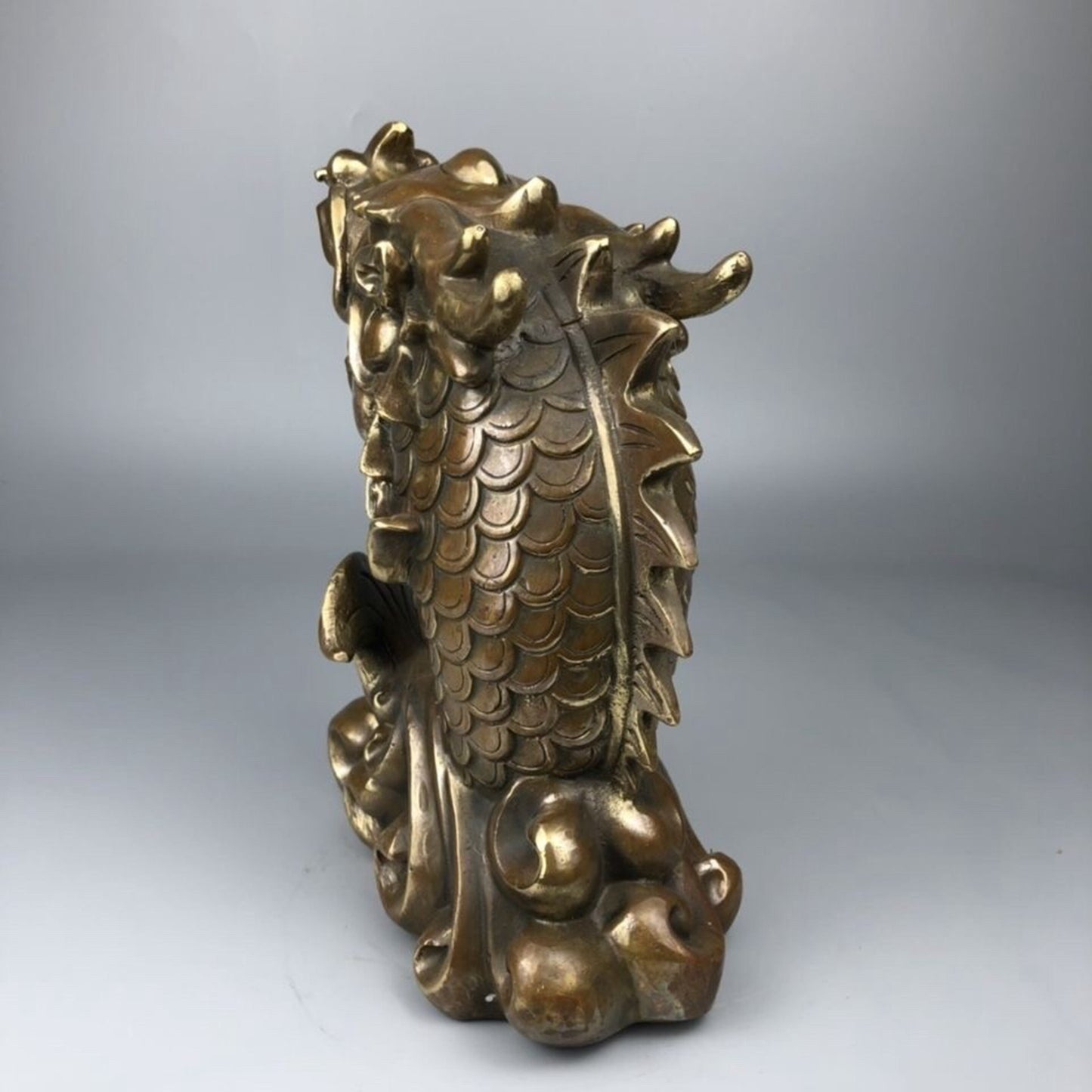 Chinese antique pure copper dominates