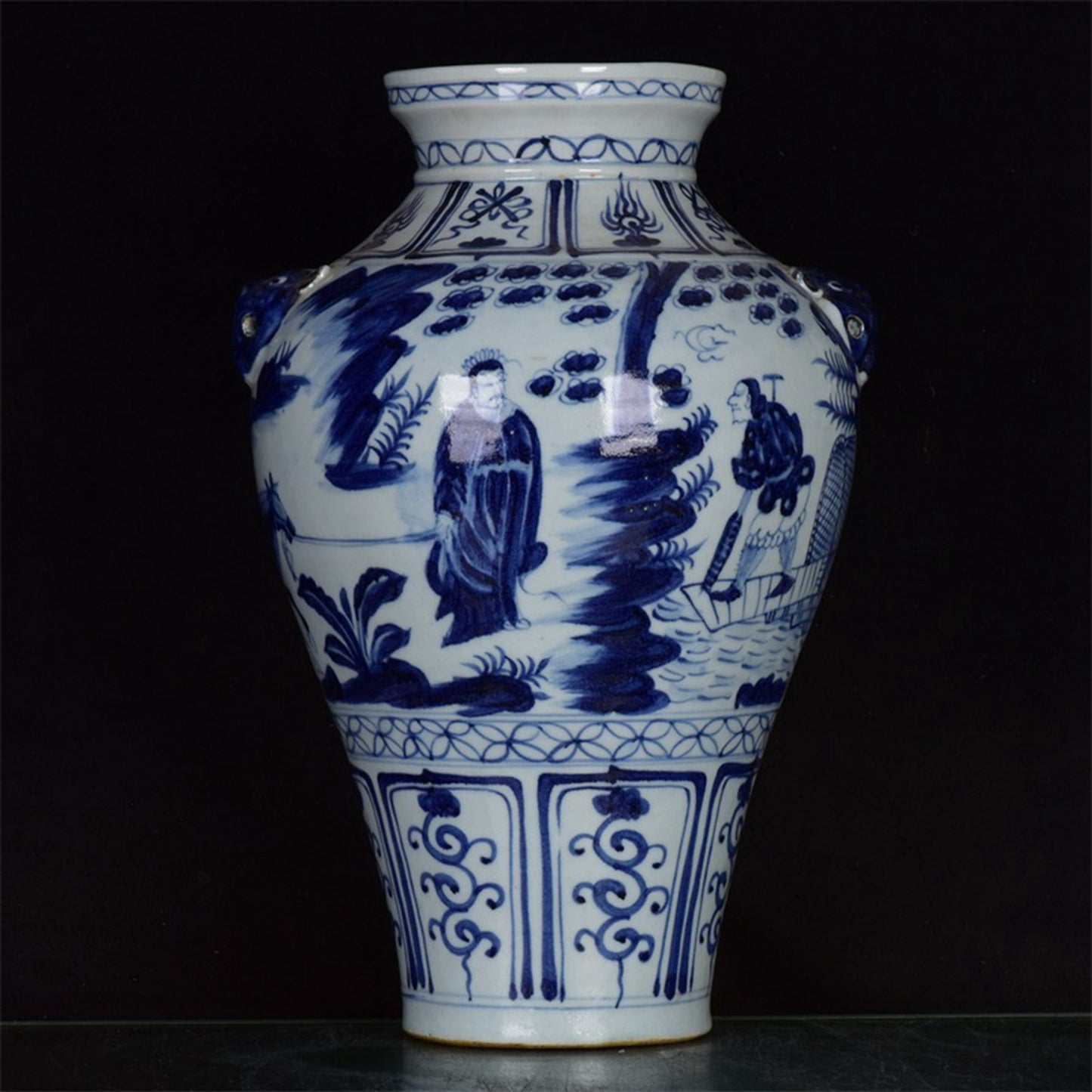 Chinese antique Xiao He's pursuit of Han under the moon, with a double lion ear and a coiled mouth plum vase in the Xin pattern