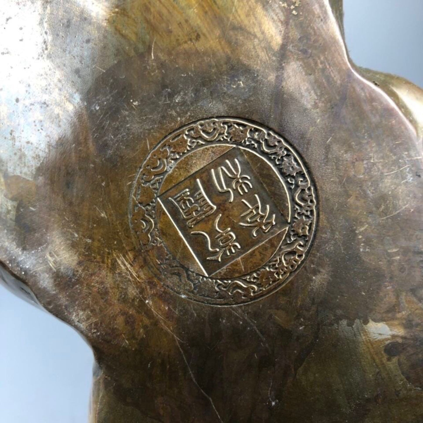 Chinese antique pure copper dominates