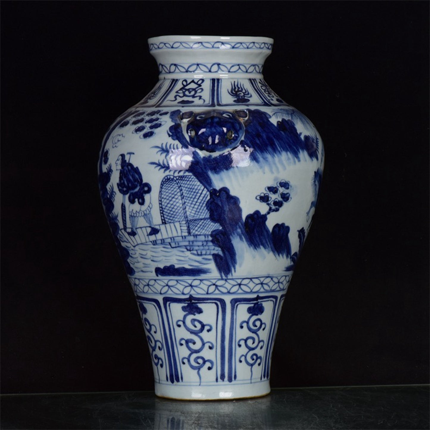 Chinese antique Xiao He's pursuit of Han under the moon, with a double lion ear and a coiled mouth plum vase in the Xin pattern