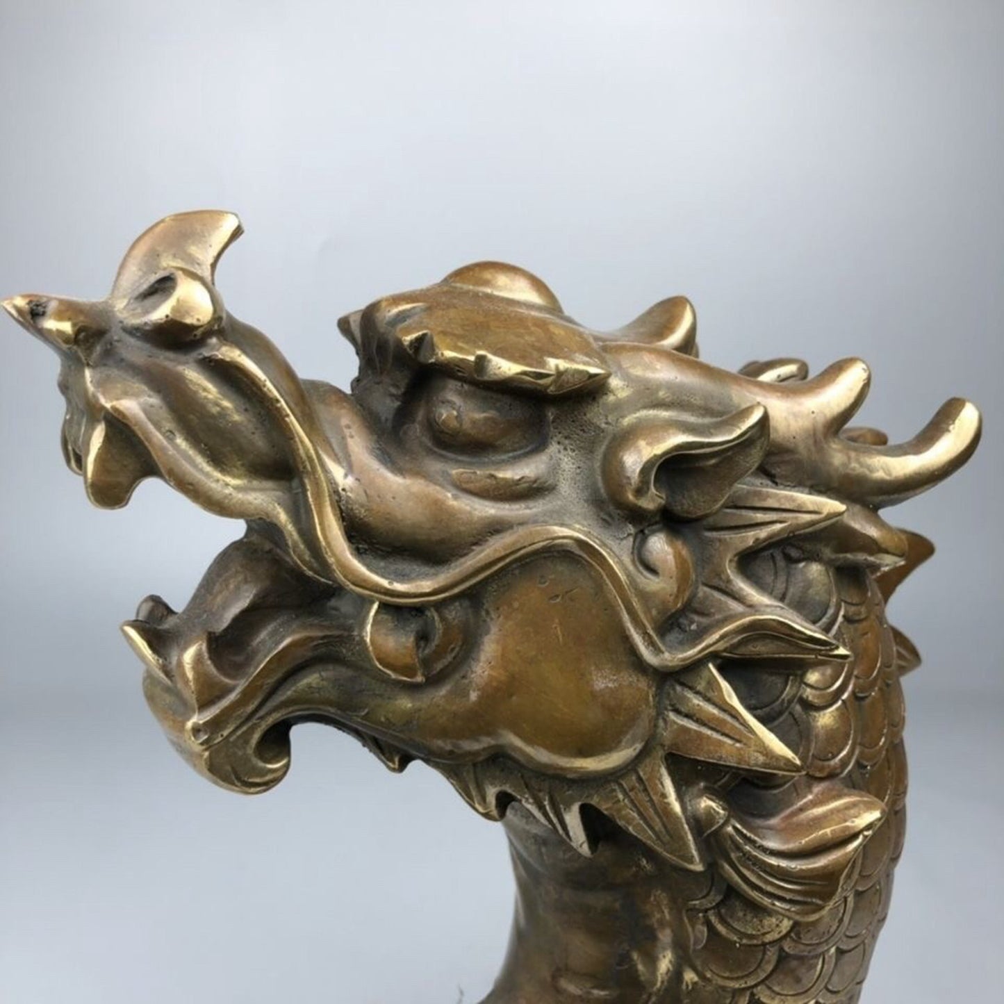 Chinese antique pure copper dominates