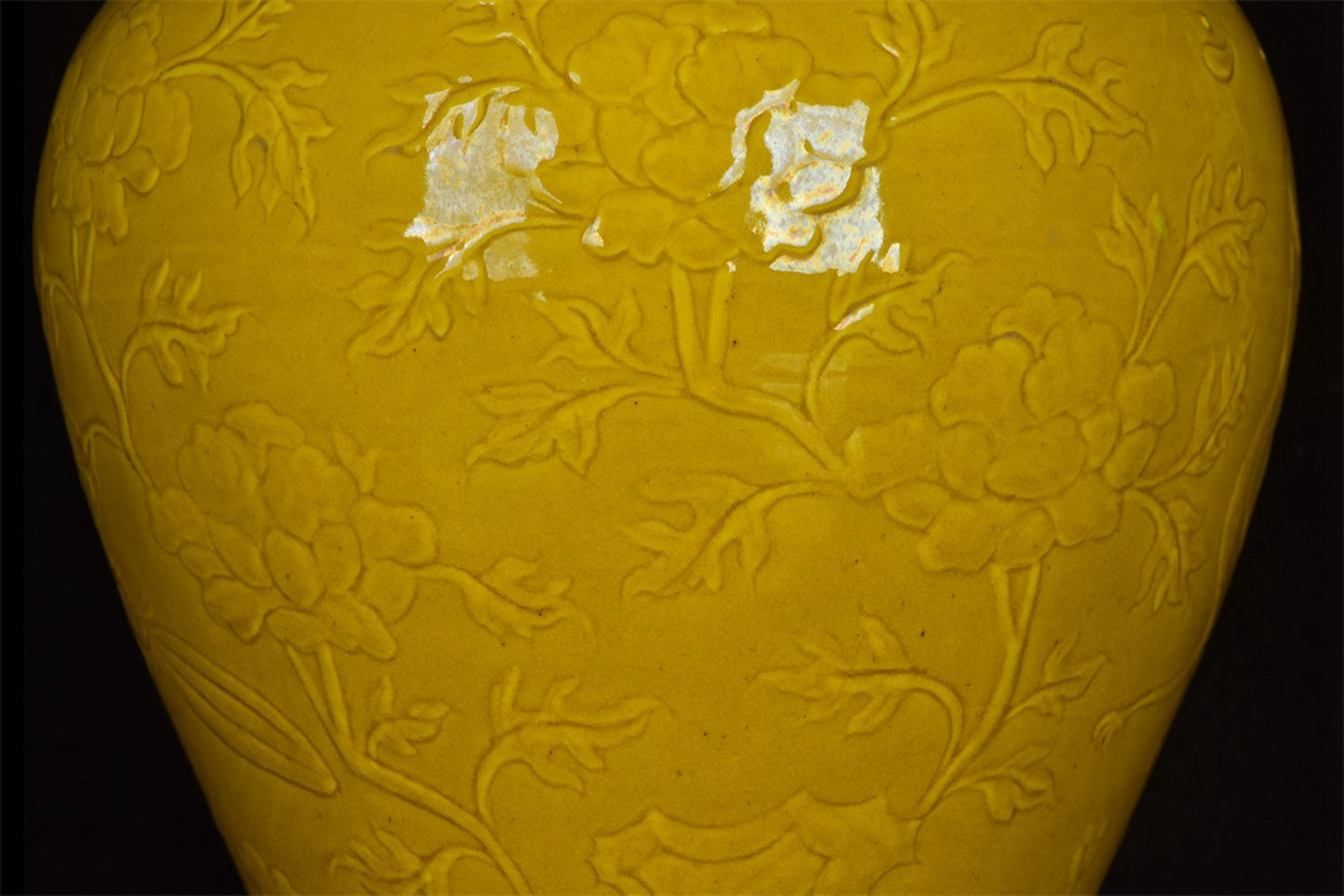 Chinese antique yellow glazed plum vase with flower and bird patterns