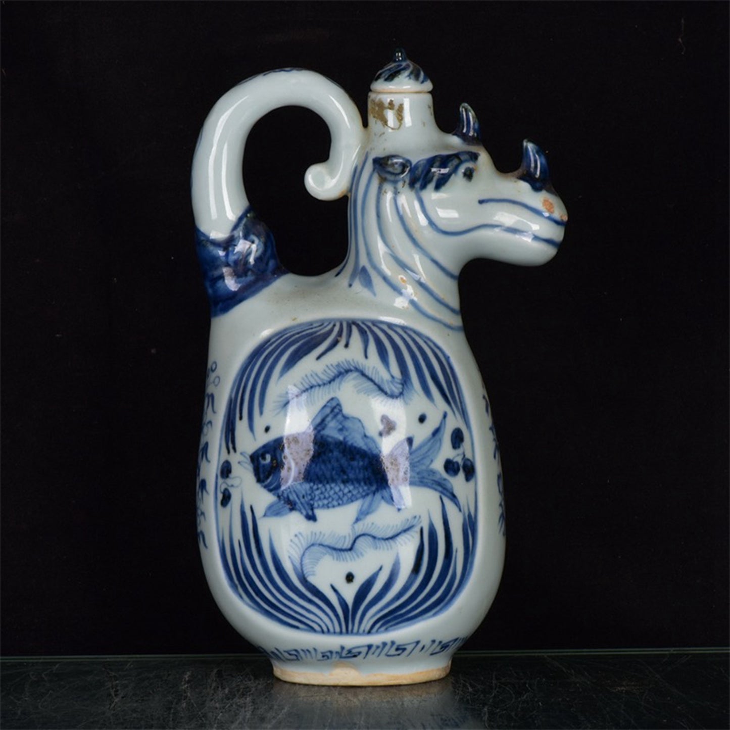 Chinese Antique Blue and White Fish and Algae Pattern Bull Head Pot