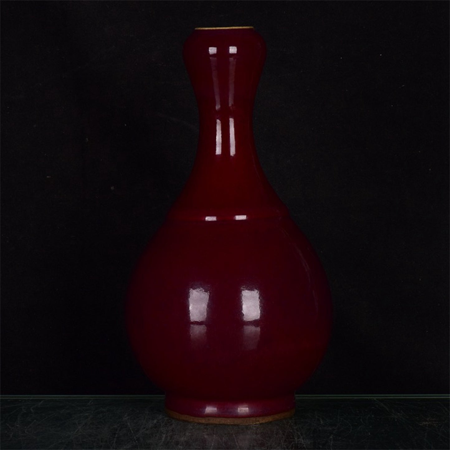 Chinese Gudonglang Red Garlic Bottle