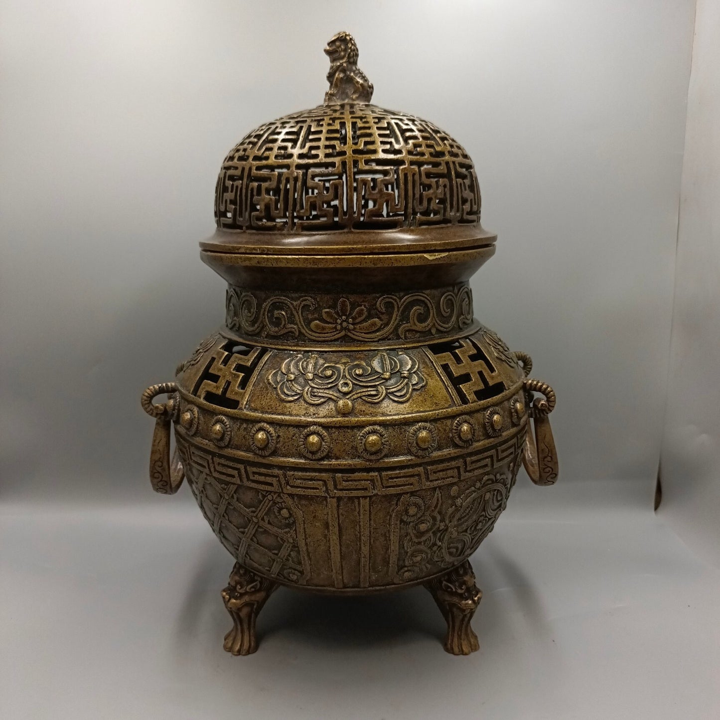 Chinese Antique Double Ring Lion Cover Storage Stove Copper Fumigation Incense Stove