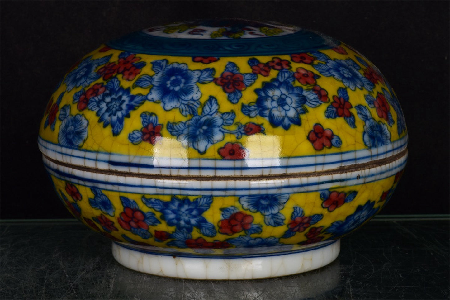 Chinese antique yellow glazed dragon pattern open cover box, powder box, ink box