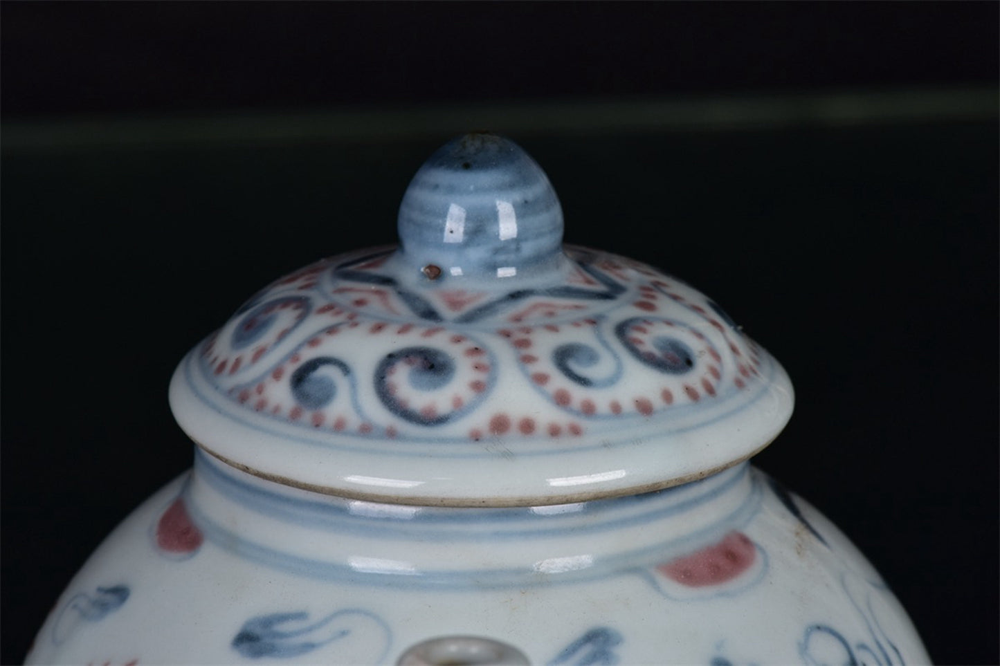 Chinese antique blue and white glazed red dragon patterned teapot