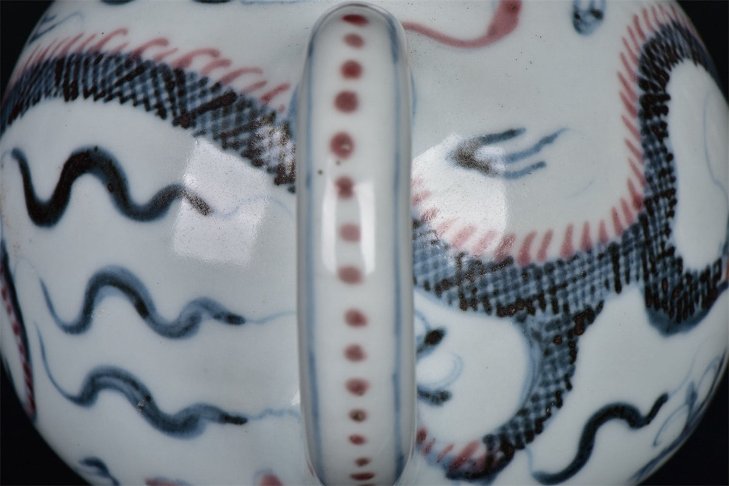 Chinese antique blue and white glazed red dragon patterned teapot