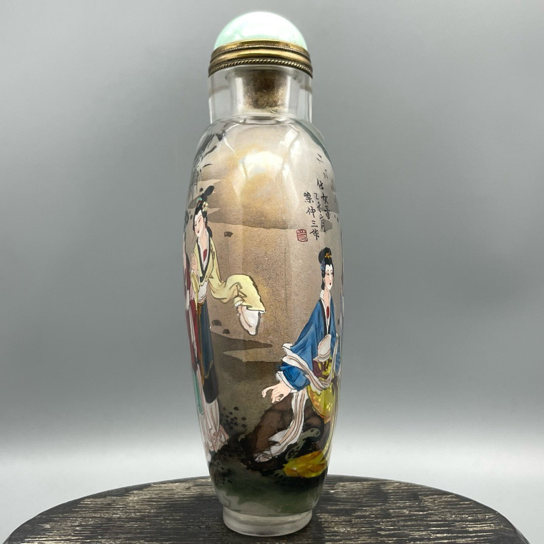Chinese antique thick tire old glass snuff bottle