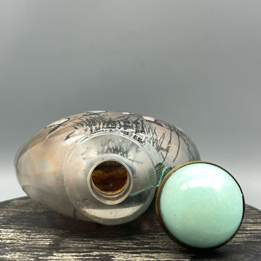 Chinese antique thick tire old glass snuff bottle