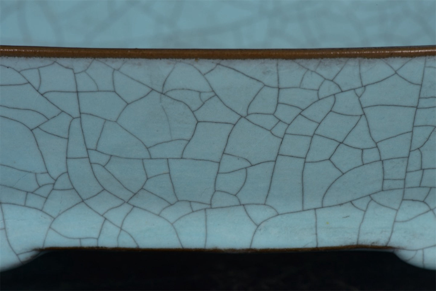 Chinese Antique Four legged Pen Wash