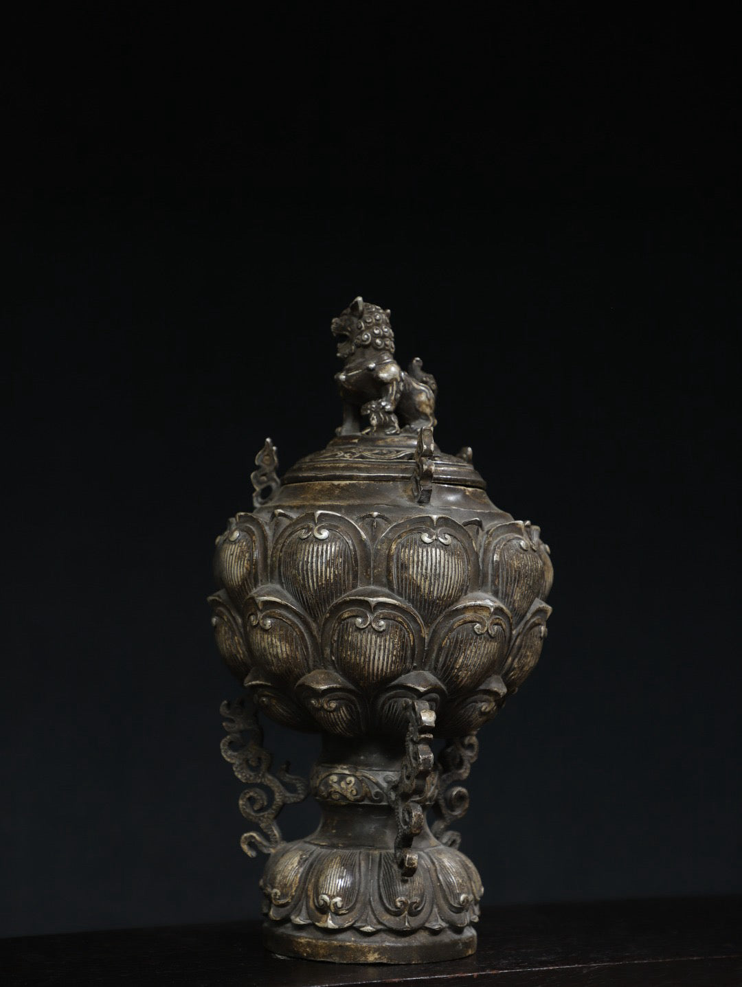 Pure copper lotus lion lid smoking furnace incense burner