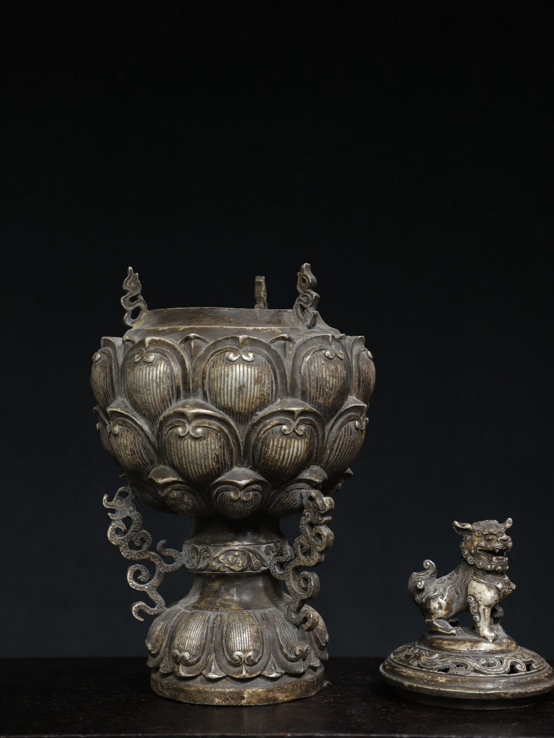 Pure copper lotus lion lid smoking furnace incense burner
