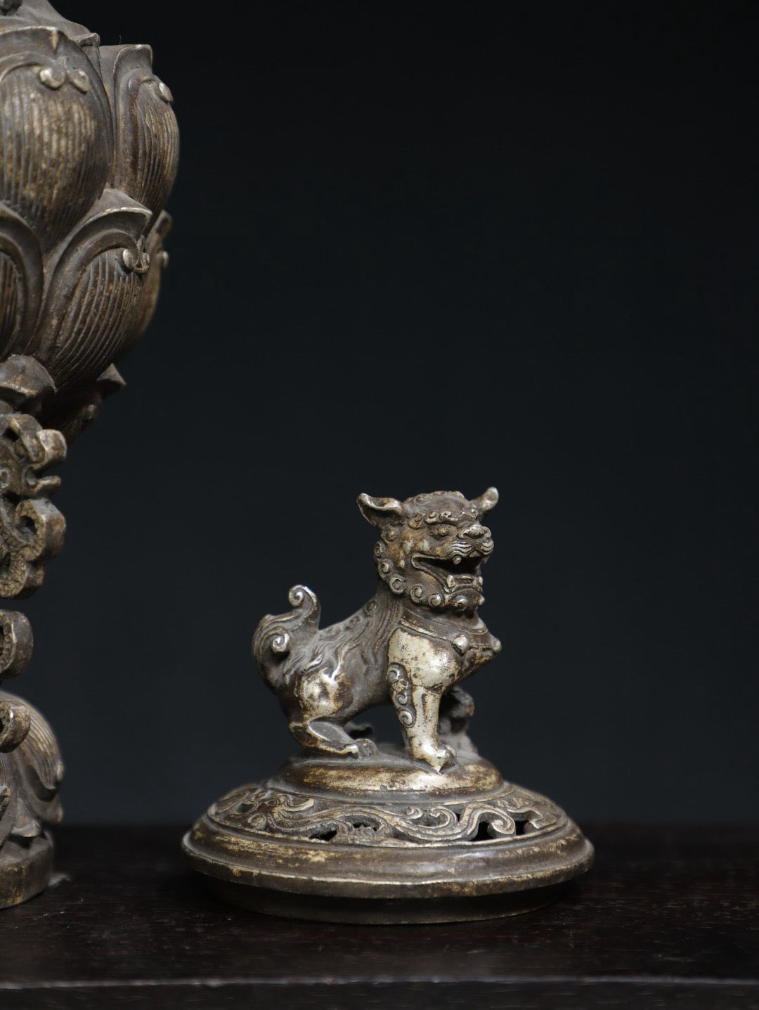 Pure copper lotus lion lid smoking furnace incense burner