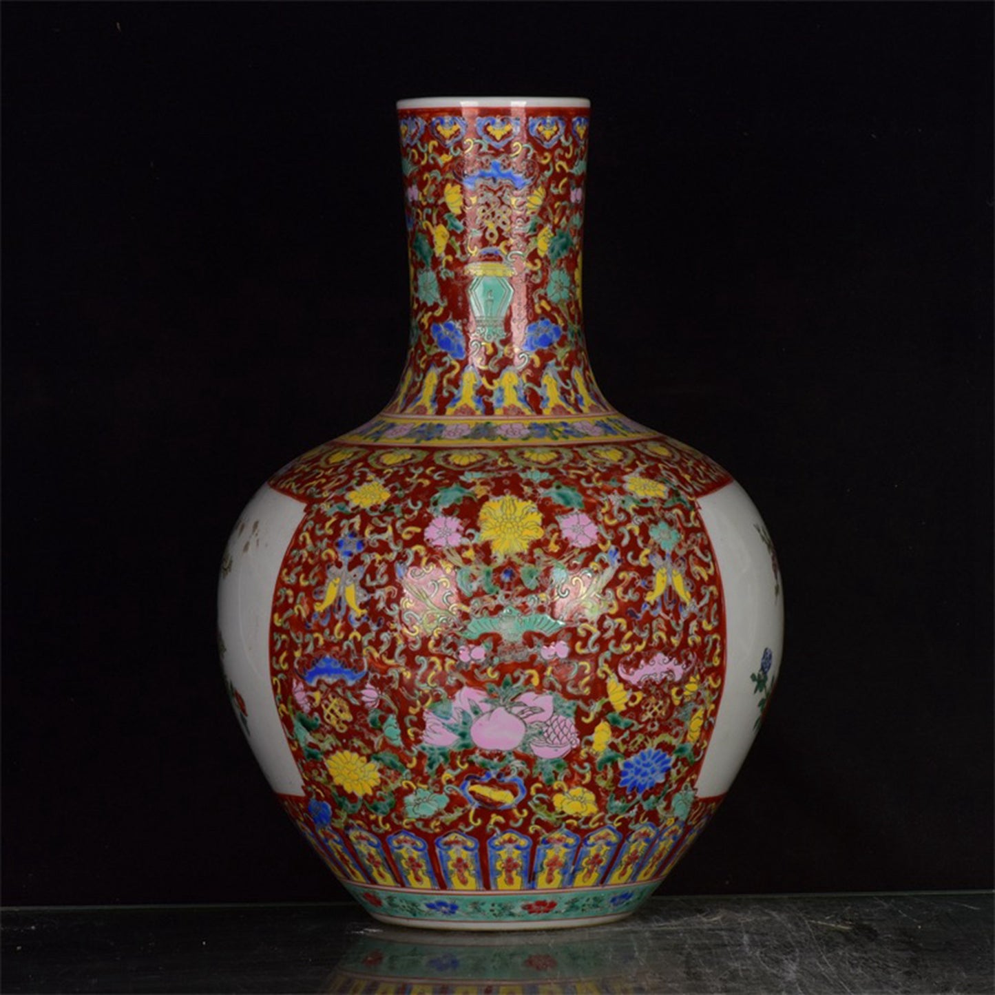 Chinese Antique Red Glazed Powder Colored Window Opening Flower and Bird Pattern Skyball Bottle