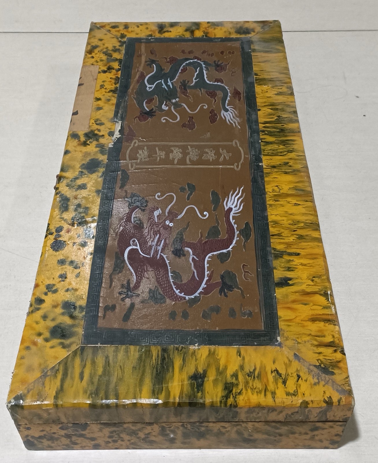 Lacquerware box