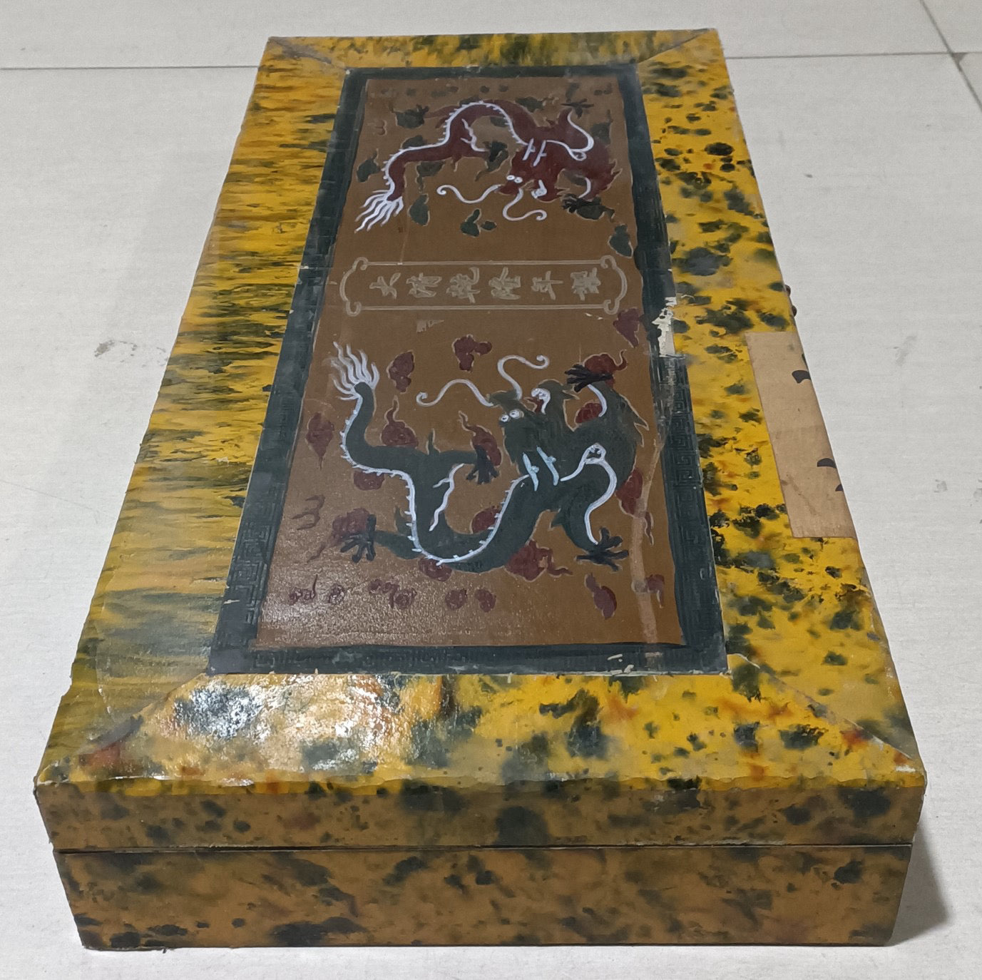 Lacquerware box