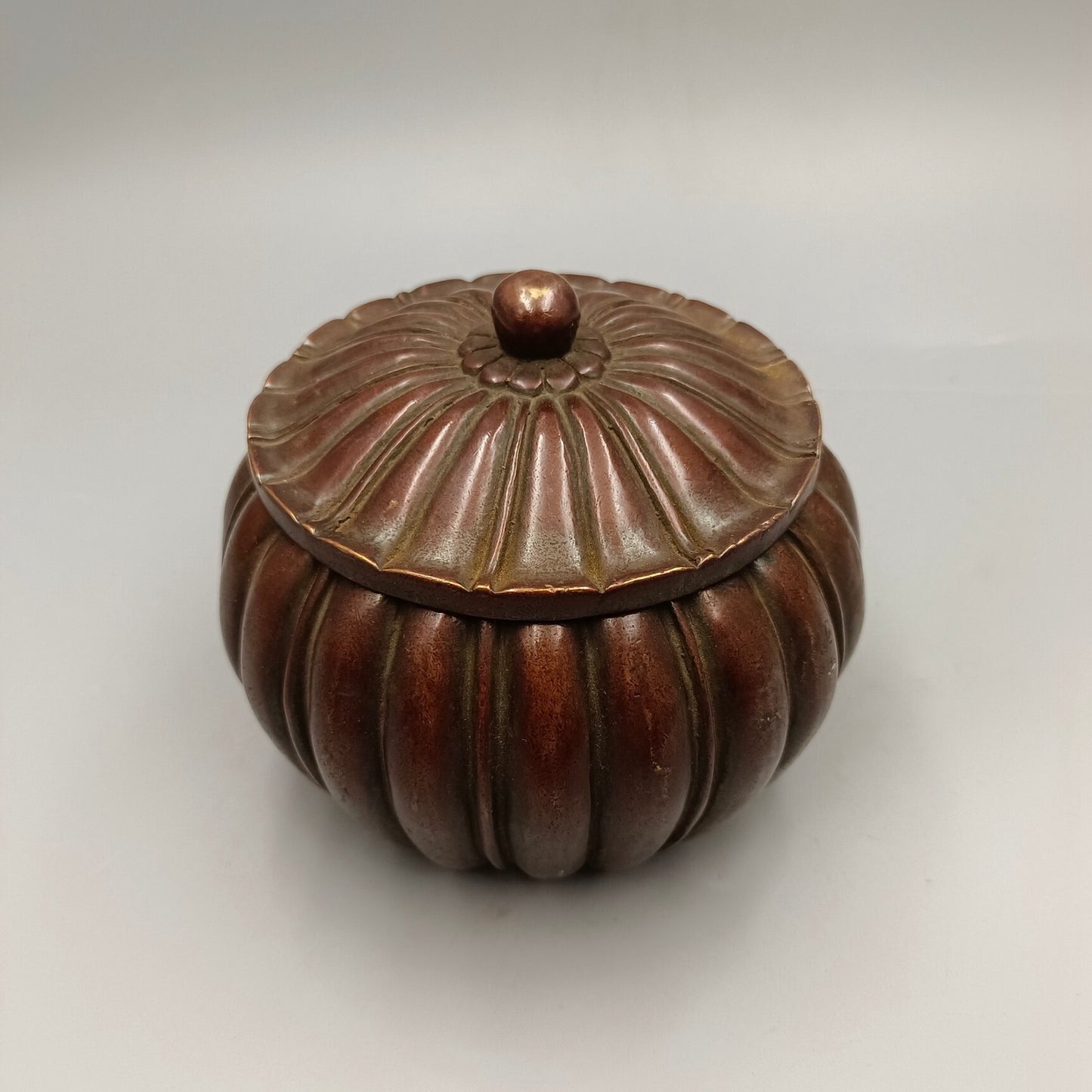 Chinese antique pumpkin copper jar