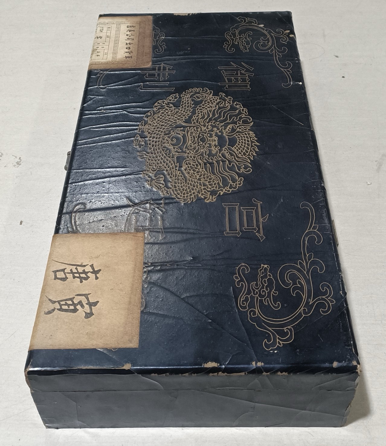 Lacquerware box