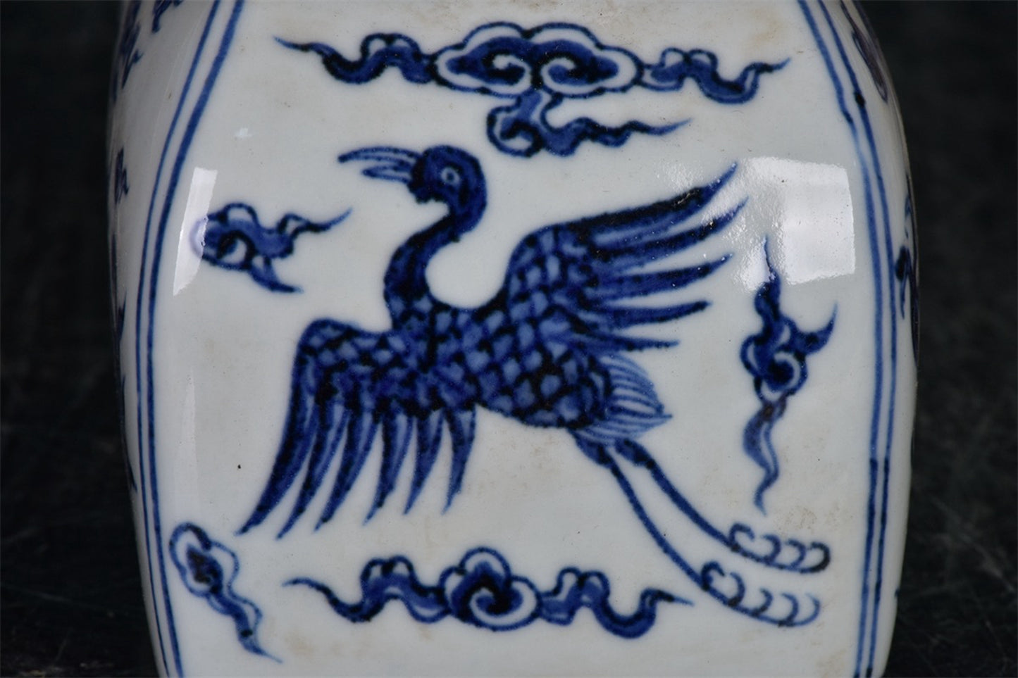 Chinese antique blue and white entangled branch dragon patterned square night pot