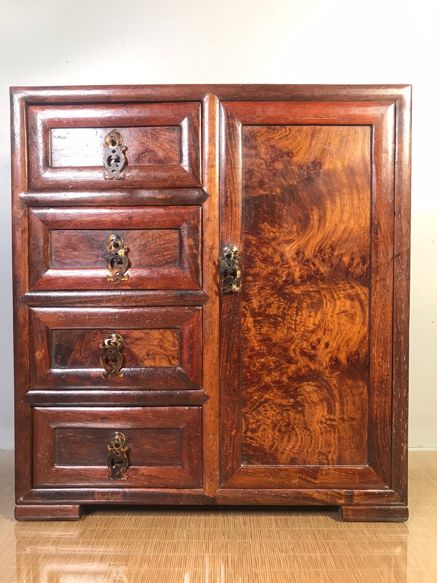 Chinese antique rosewood cabinet