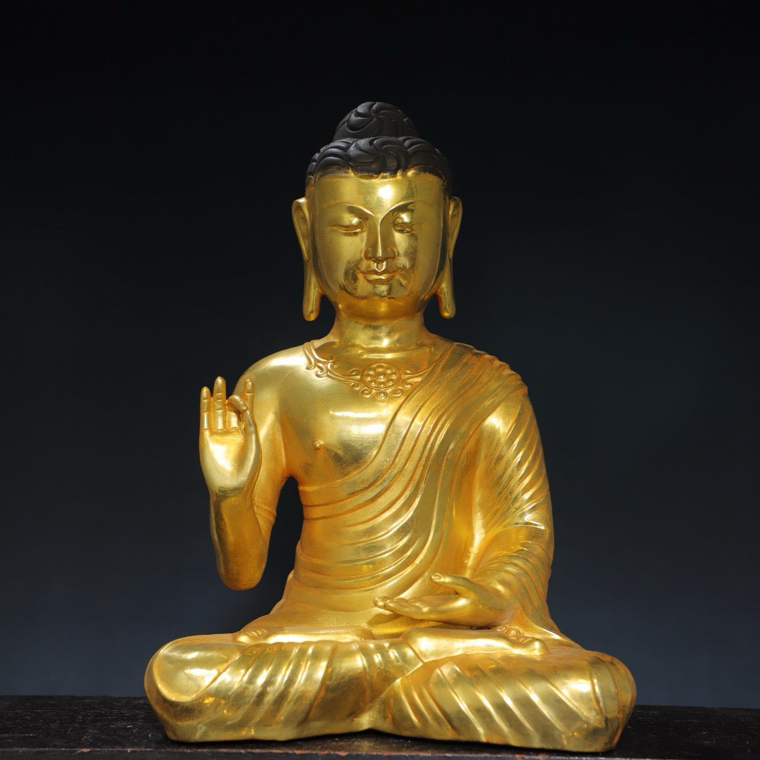 Pure copper statue of the Great Sun Buddha