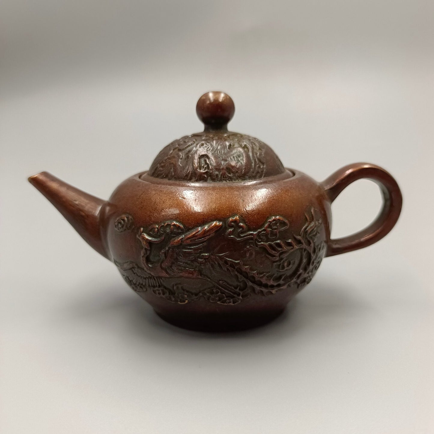 Chinese antique Longfeng Chengxiang handlebar teapot, copper wine teapot