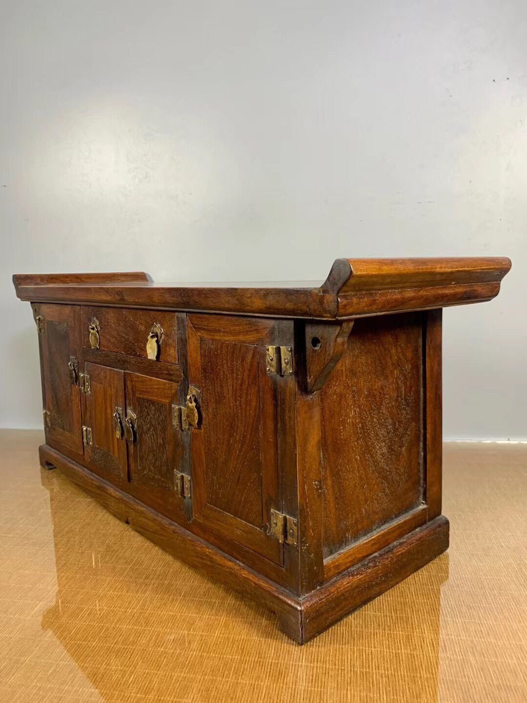 Chinese antique rosewood cabinet