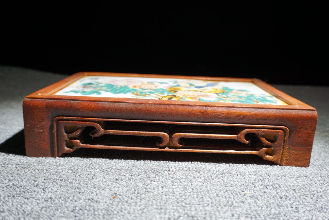 Chinese antique rosewood inlaid porcelain plate with a happy eyebrow base
