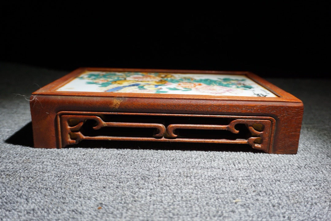 Chinese antique rosewood inlaid porcelain plate with a happy eyebrow base