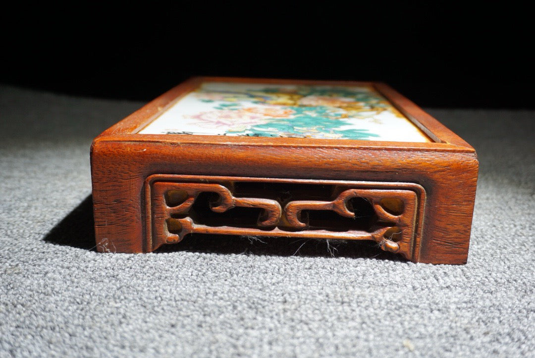 Chinese antique rosewood inlaid porcelain plate with a happy eyebrow base