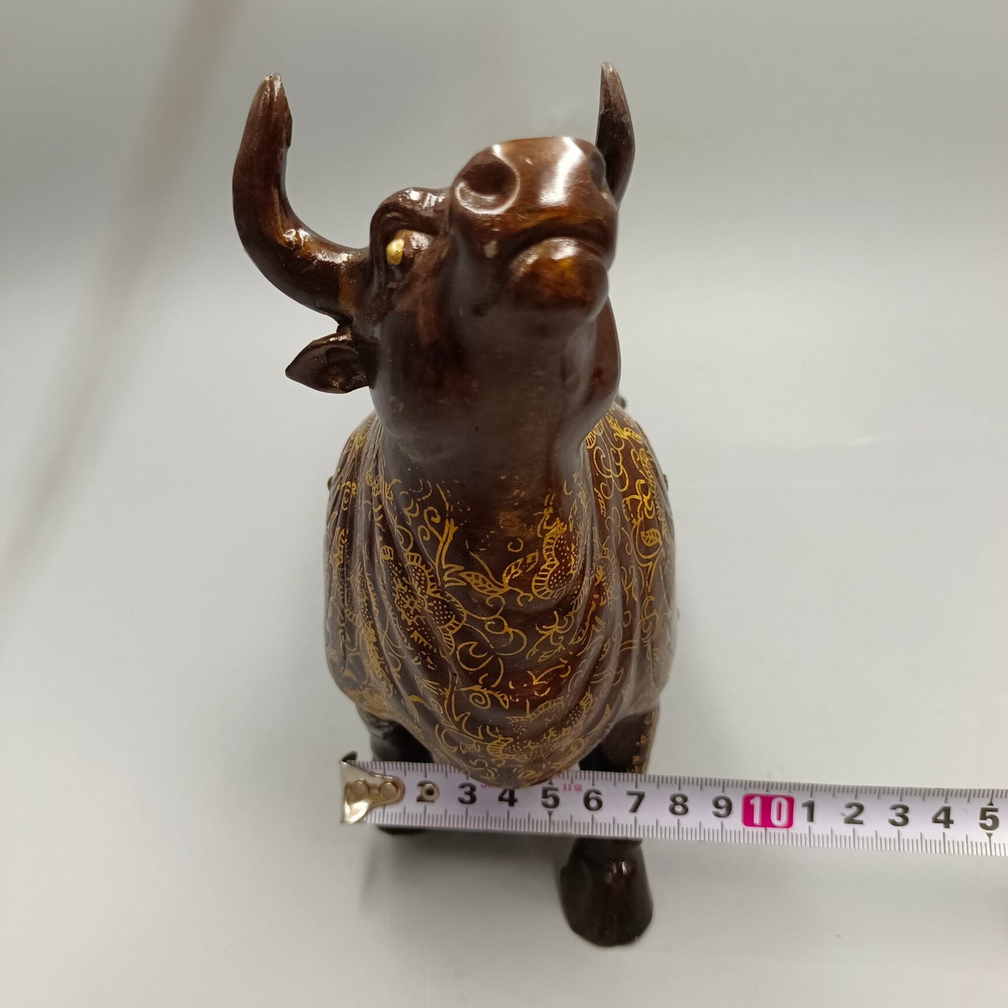 Chinese Antique Bull Qi Soaring Copper Ornament