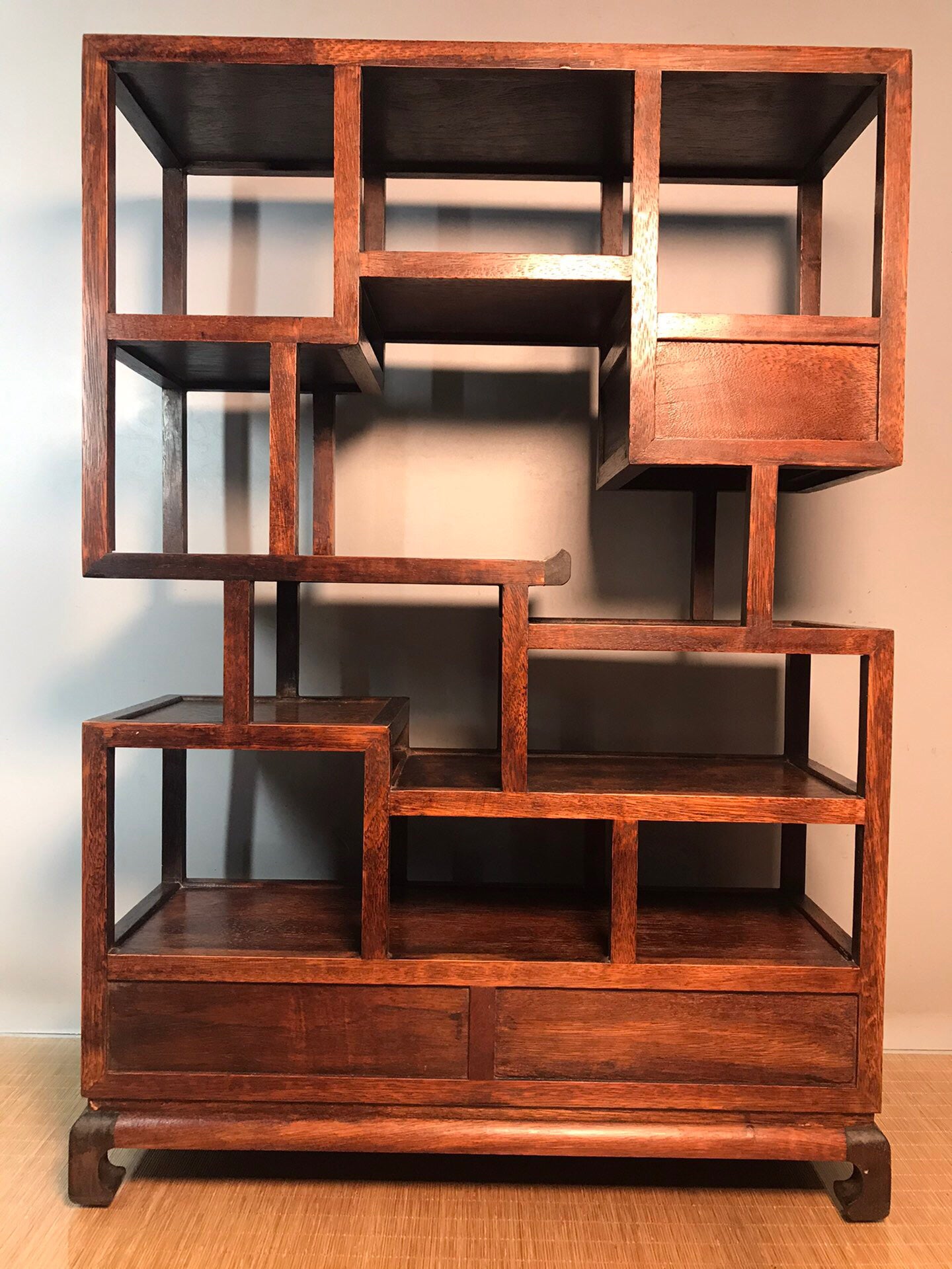 Chinese antique rosewood antique stand