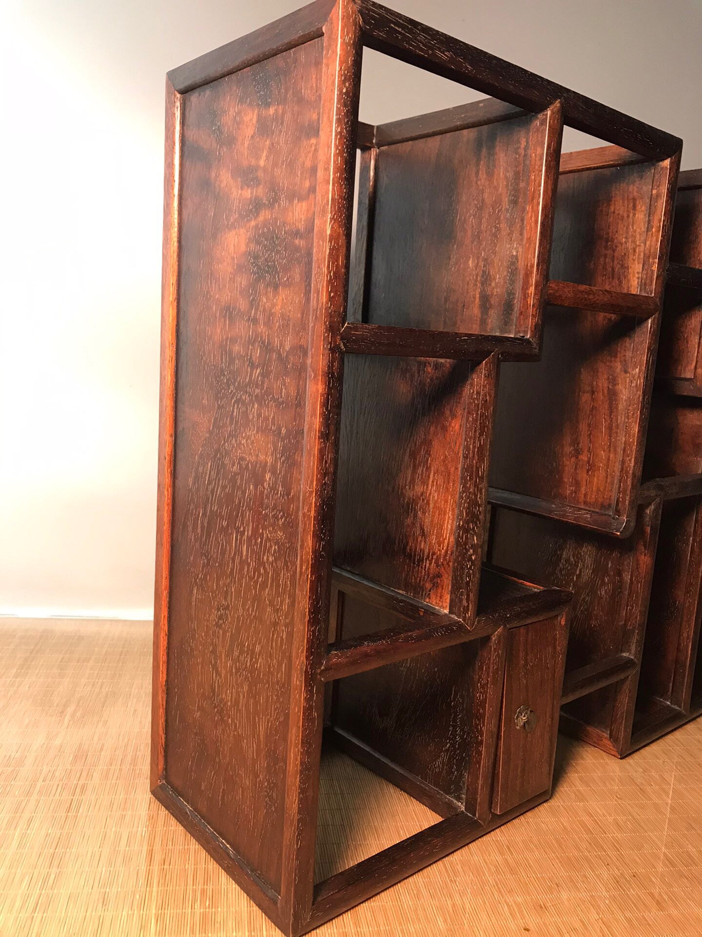Chinese antique rosewood antique stand