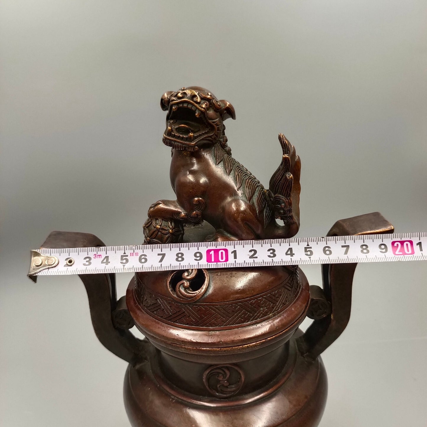 Chinese Antique Ruyi Ear Embroidered Ball Lion Lid Stove Copper Smoke Incense Stove
