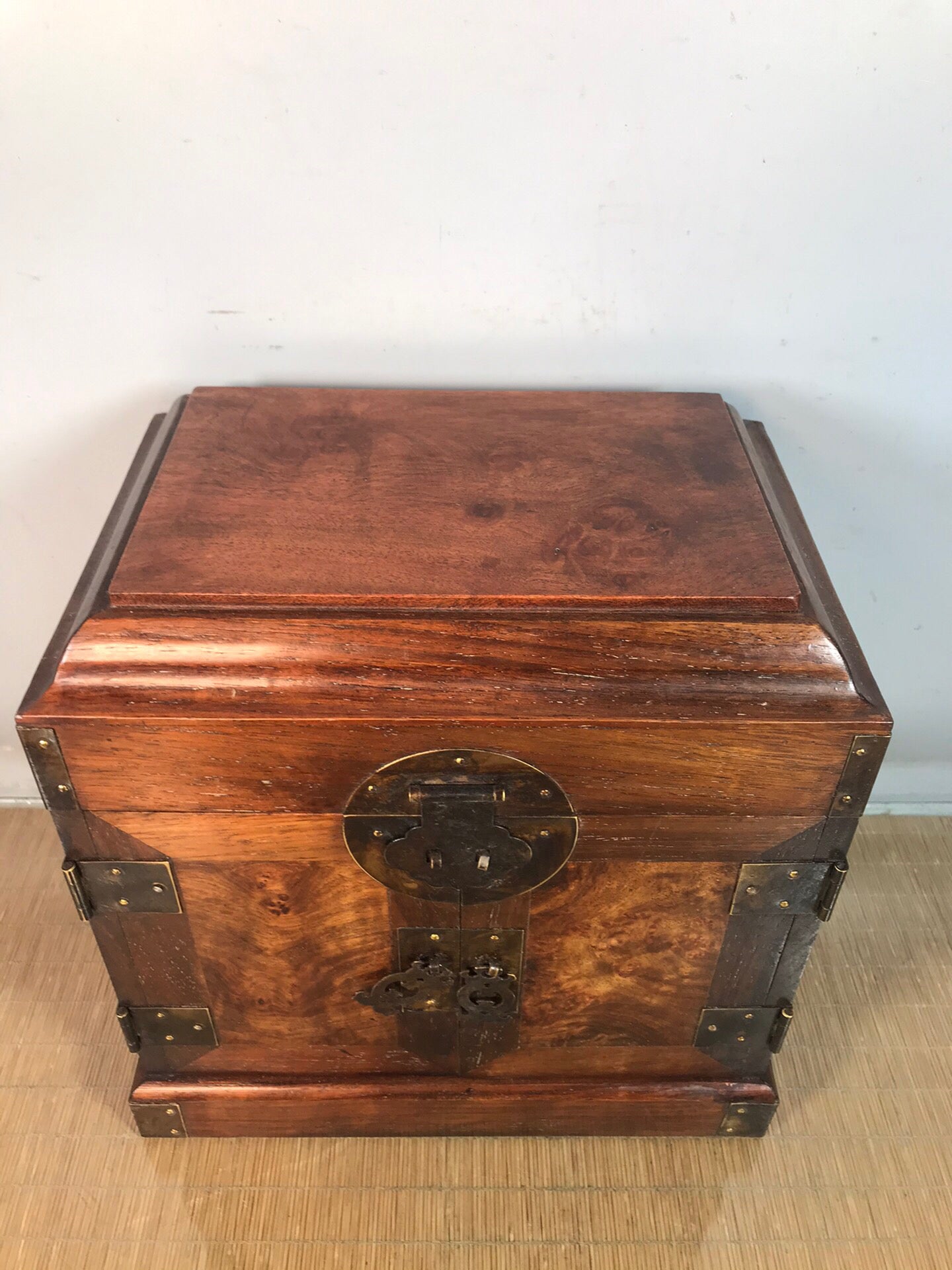 Chinese antique rosewood official box